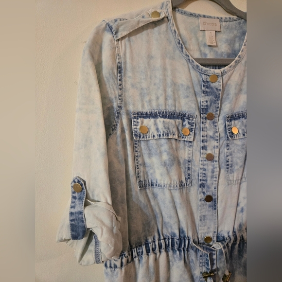 Chico's Acid Wash Lightweight Denim Dress Chico's Size 1/US Size Med/Size 8 - Picture 2 of 13